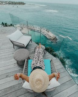 Anna Wendzikowska feet photo thumbnail