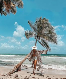 Anna Wendzikowska feet photo thumbnail