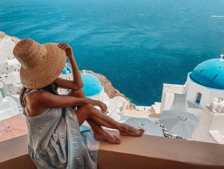 Anna Wendzikowska feet photo thumbnail