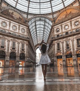 Anna Wendzikowska feet photo thumbnail