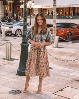 Anna Wendzikowska feet photo thumbnail