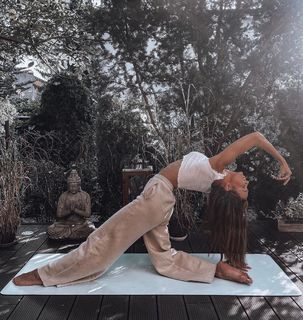 Anna Wendzikowska feet photo thumbnail