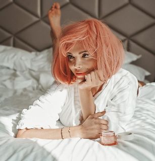 Anna Wendzikowska feet photo thumbnail