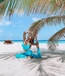 Anna Wendzikowska feet photo thumbnail