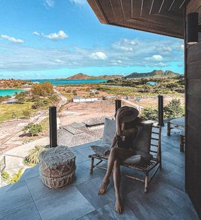 Anna Wendzikowska feet photo thumbnail