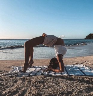 Anna Wendzikowska feet photo thumbnail