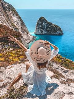 Anna Wendzikowska feet photo thumbnail