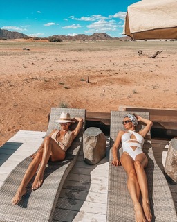 Anna Wendzikowska feet photo thumbnail