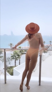 Anna Wendzikowska feet photo thumbnail