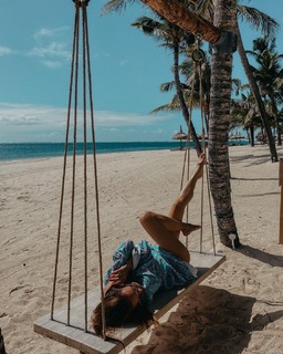 Anna Wendzikowska feet photo thumbnail