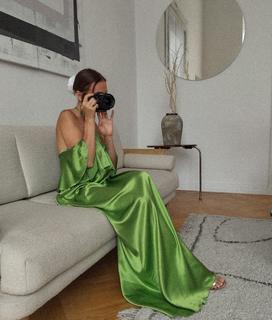 Anna Wendzikowska feet photo thumbnail