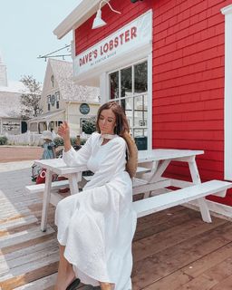 Anna Wendzikowska feet photo thumbnail