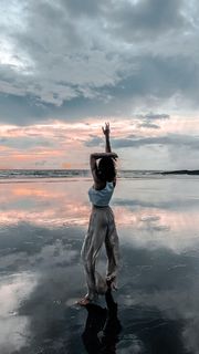 Anna Wendzikowska feet photo thumbnail