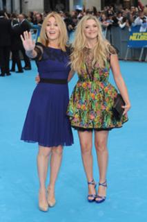 Anna Williamson feet photo thumbnail