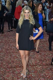 Anna Williamson feet photo thumbnail