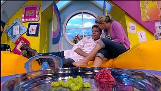 Anna Williamson feet photo thumbnail