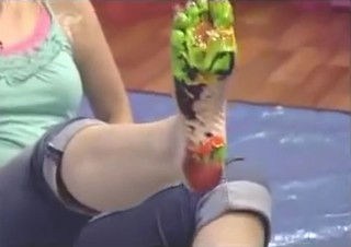 Anna Williamson feet photo thumbnail