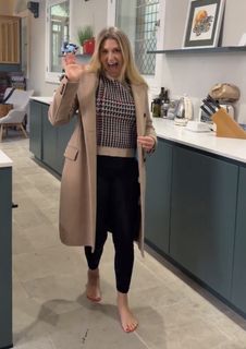 Anna Williamson feet photo 10