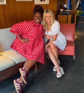 Anna Williamson feet photo 9