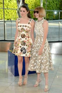 Anna Wintour feet photo 2