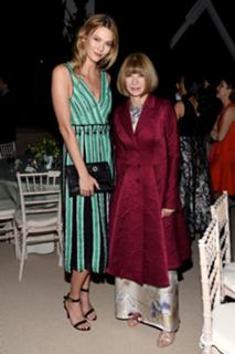Anna Wintour feet photo 13