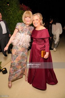 Anna Wintour feet photo 2