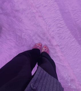 Anna Zak feet photo thumbnail