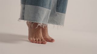 Anna Zak feet photo thumbnail