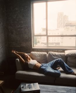 Anna Zak feet photo thumbnail