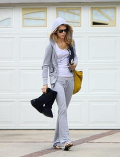 AnnaLynne McCord feet photo thumbnail