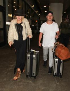 AnnaLynne McCord feet photo thumbnail