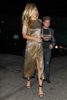 AnnaLynne McCord feet photo thumbnail