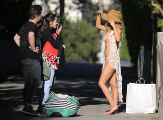 AnnaLynne McCord feet photo thumbnail