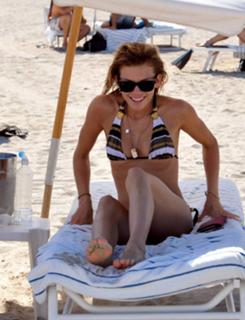 AnnaLynne McCord feet photo thumbnail