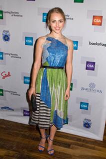 AnnaSophia Robb feet photo thumbnail