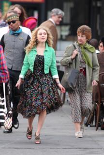 AnnaSophia Robb feet photo thumbnail