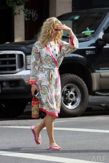AnnaSophia Robb feet photo 3