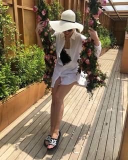 Annabella Hilal feet photo 4