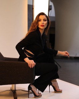Annabella Hilal feet photo 13