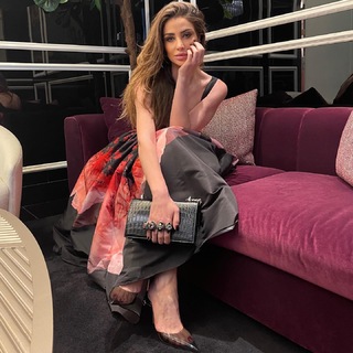 Annabella Hilal feet photo 17