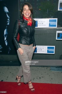 Annabella Sciorra feet photo thumbnail