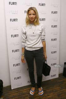 Annabelle Dexter-Jones feet photo 15