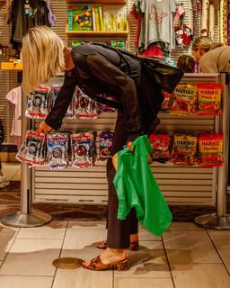 Annabelle Dexter-Jones feet photo 4