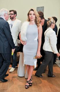 Annabelle Wallis feet photo thumbnail