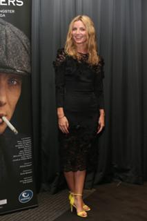Annabelle Wallis feet photo thumbnail