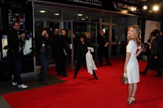 Annabelle Wallis feet photo thumbnail