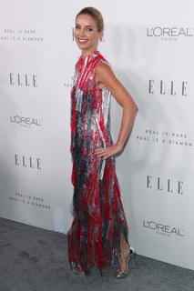 Annabelle Wallis feet photo thumbnail