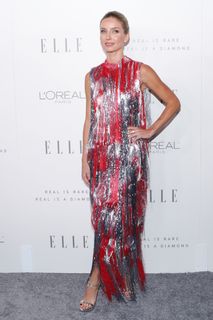 Annabelle Wallis feet photo thumbnail