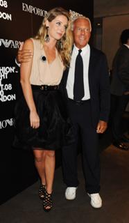 Annabelle Wallis feet photo thumbnail