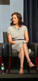 Annabeth Gish feet photo thumbnail